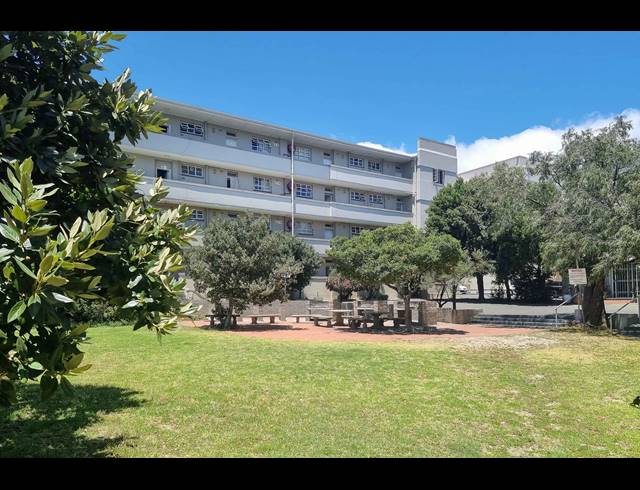 1 bed property to rent in CAPE TOWN CITY CENTRE